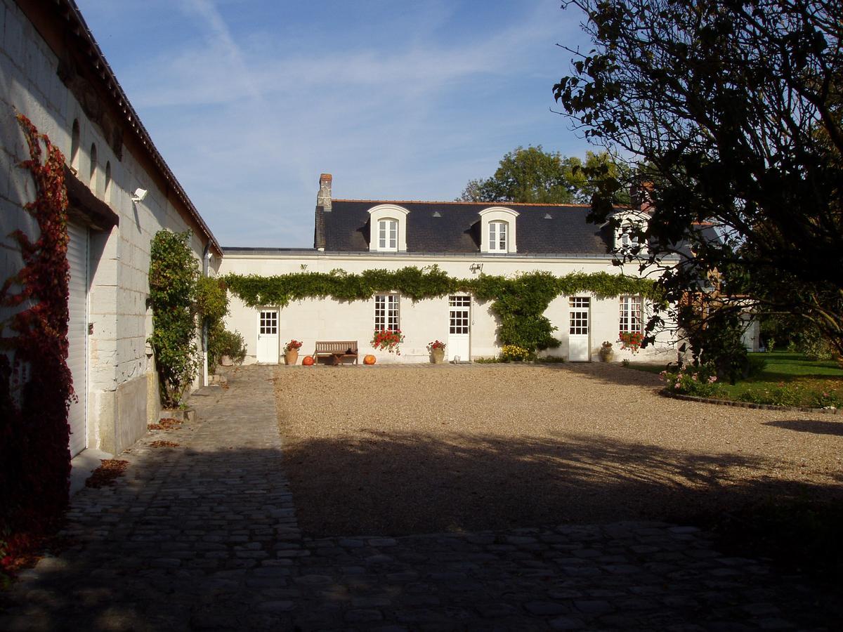 La Jarillais Hotel Saumur Exterior photo
